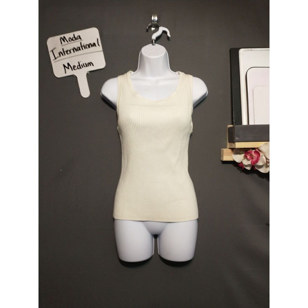 Moda international ribbed sweater tank m